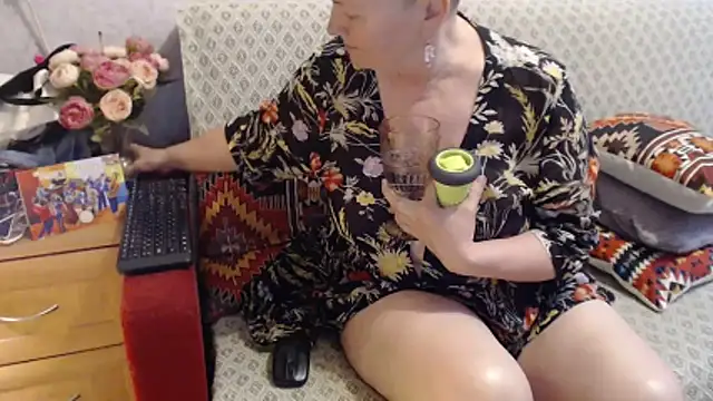 zarinafonliberman online show from June 13, 3:42 pm