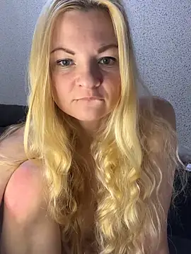 Julia beauty online show from December 17, 9:52 pm