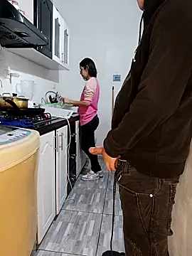 kingofqueenxxx online show from October 22, 12:26 am