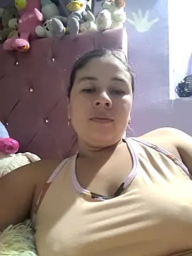 selena gomez2 online show from April 15, 1:39 am