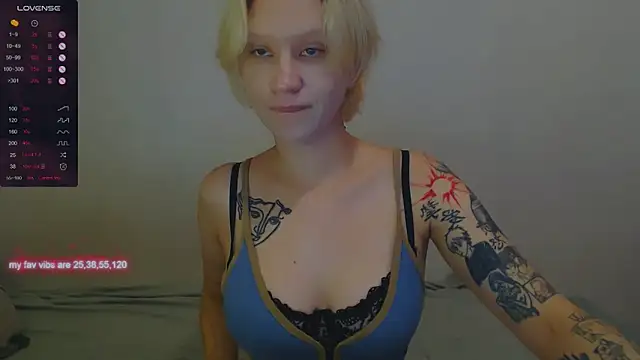 Snapshot of amelia_lye chatting on September 12, 4:58 pm amelia lye online show from September 12, 4:58 pm