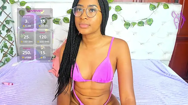 Snapshot of Andrea_Williams24 chatting on October 7, 12:20 pm Andrea Williams24 online show from October 7, 12:20 pm