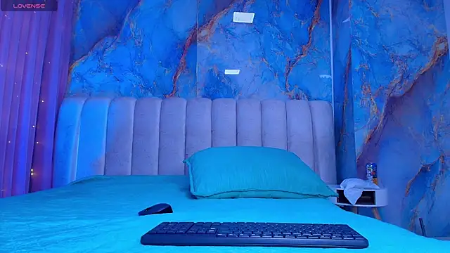  sex mia online show from July 19, 8:00 pm