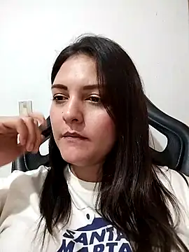 Mia Hampton online show from November 29, 2:04 am