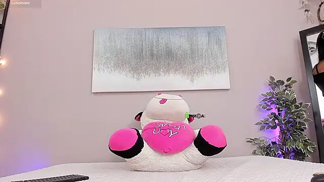 peachbrii online show from October 21, 2:21 pm