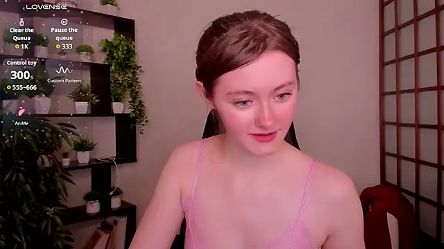 KateCuddle online show from April 9, 5:21 am