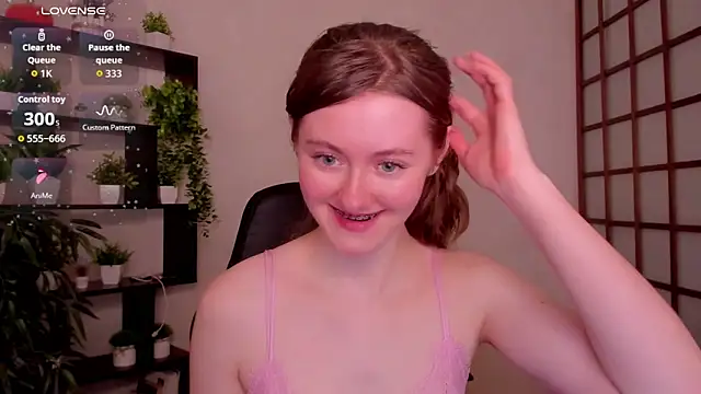 KateCuddle online show from April 9, 6:19 am