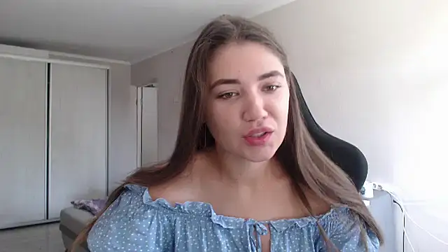 Snapshot of delightful_sofi chatting on September 11, 8:14 am delightful sofi online show from September 11, 8:14 am
