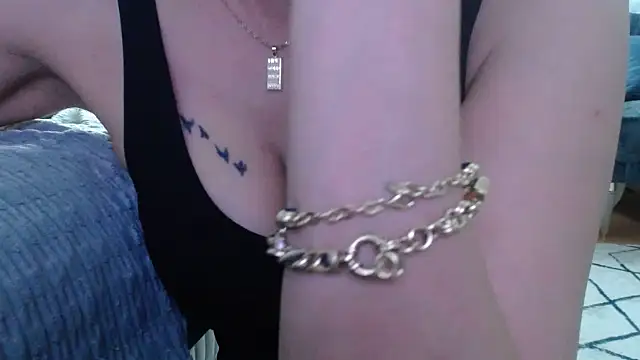 AmazingBitch online show from June 6, 11:49 am
