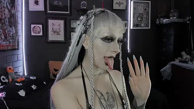 insania 9999  online show from December 17, 4:55 pm