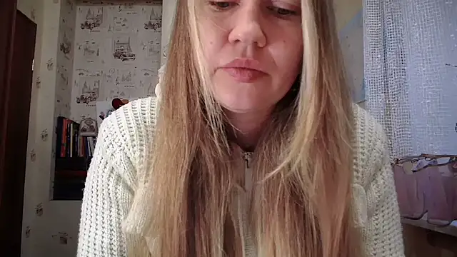 Snapshot of dream_alexa chatting on October 3, 4:17 am dream alexa online show from October 3, 4:17 am