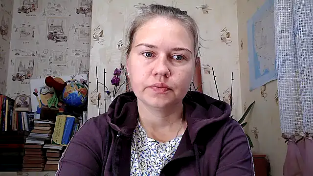 Snapshot of dream_alexa chatting on September 30, 3:56 am dream alexa online show from September 30, 3:56 am