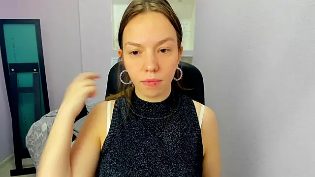 Persephoni online show from March 25, 10:51 am