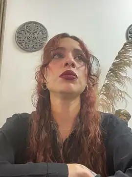 LiaVillalobos online show from April 20, 3:48 pm