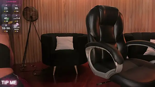 SophieBarnett online show from June 28, 12:06 am