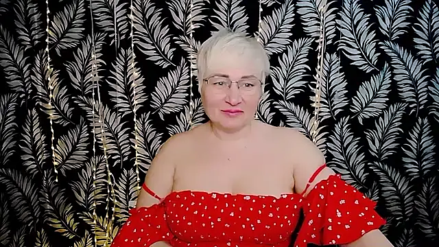 Olivia playful online show from April 11, 10:30 am