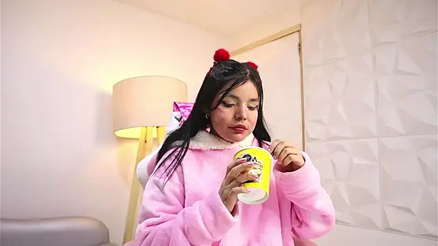 dianebleu online show from November 26, 4:35 am