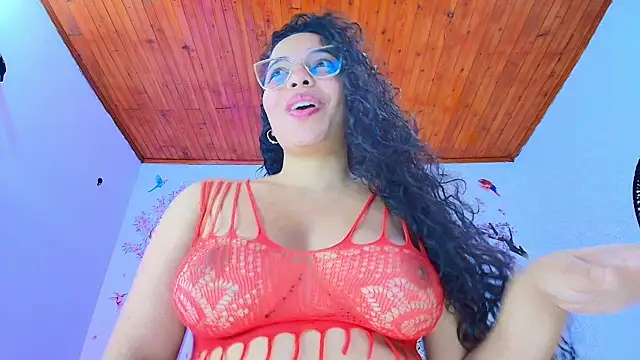 Snapshot of Sofiia_Diiaz chatting on September 12, 9:33 pm Sofiia Diiaz online show from September 12, 9:33 pm