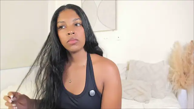 ZOEGARNER01 online show from July 24, 7:22 pm
