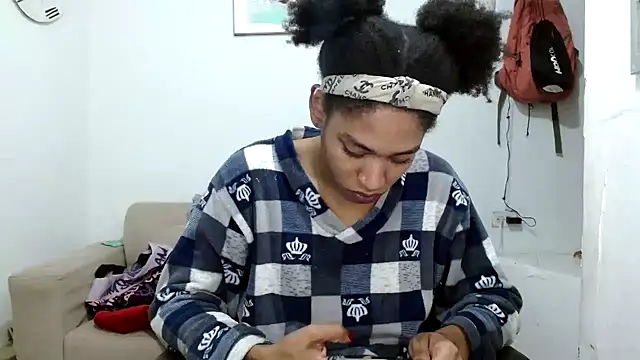 angelamarie1 online show from March 5, 4:41 am