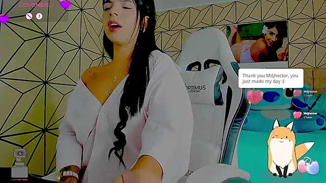 vane lopez  online show from March 14, 8:32 pm