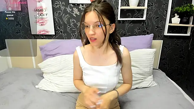 MelaniGrand online show from July 27, 9:06 am