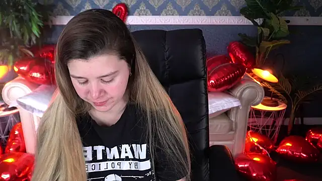 AmellyMilly online show from February 22, 1:45 pm