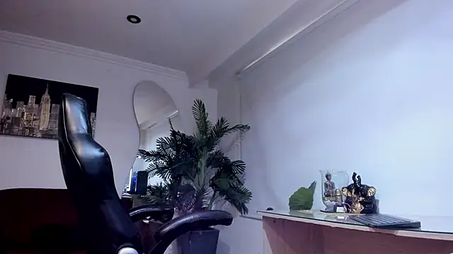 Meghan320 online show from March 9, 11:35 am