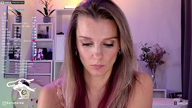 Snapshot of Karamelsw_ chatting on September 28, 11:10 pm Karamelsw online show from September 28, 11:10 pm