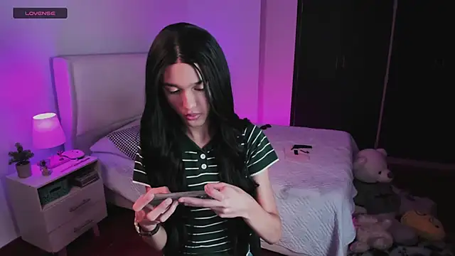 Ainhoads online show from September 12, 1:50 am