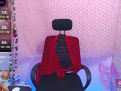 mature beautifull online show from November 3, 4:49 am