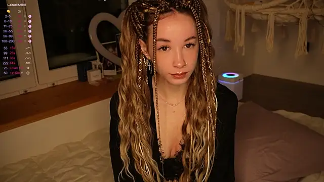 EmelyBenz online show from January 14, 3:11 am