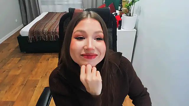 Eva Chris online show from January 7, 5:16 pm