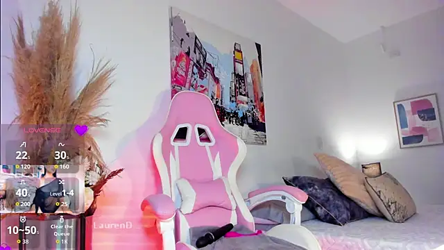 Snapshot of Misslaurenn chatting on September 20, 11:36 pm Misslaurenn online show from September 20, 11:36 pm