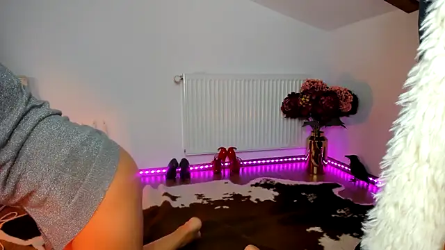 ViciousSiren online show from April 11, 6:30 am