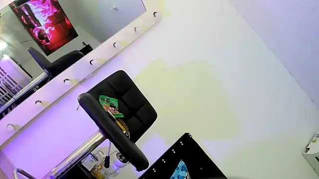 MistressMichell online show from February 7, 2:32 pm