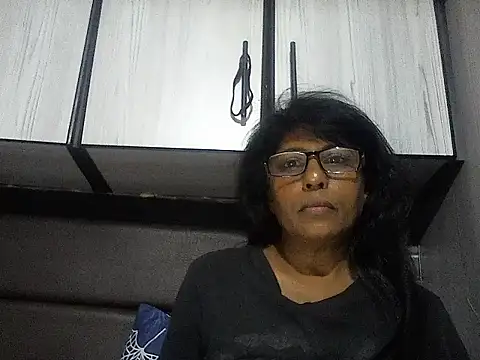 MsAttitude online show from November 3, 4:11 pm