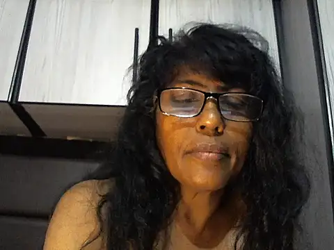 MsAttitude online show from March 2, 7:26 am