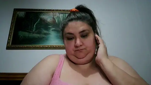 nicholle online show from March 28, 10:30 pm