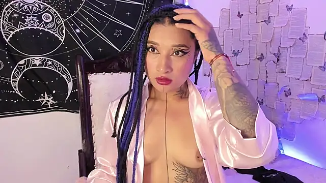 Eva Lee  online show from September 13, 7:05 am