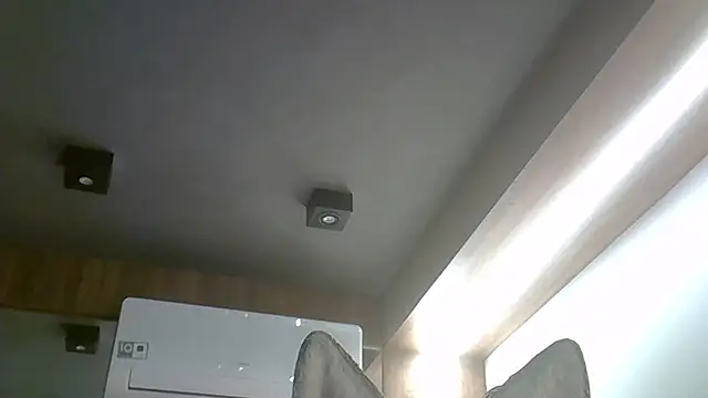 Skinny-Kitten online show from November 20, 9:49 pm