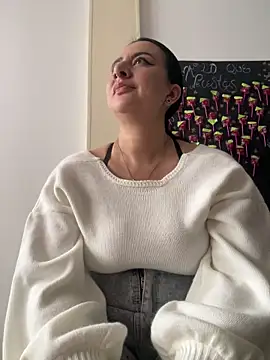 Snapshot of Abril_Luv chatting on September 18, 1:20 pm Abril Luv online show from September 18, 1:20 pm