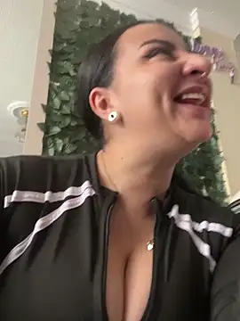 Snapshot of Abril_Luv chatting on October 9, 1:37 pm Abril Luv online show from October 9, 1:37 pm