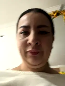 Snapshot of Abril_Luv chatting on September 30, 1:06 pm Abril Luv online show from September 30, 1:06 pm