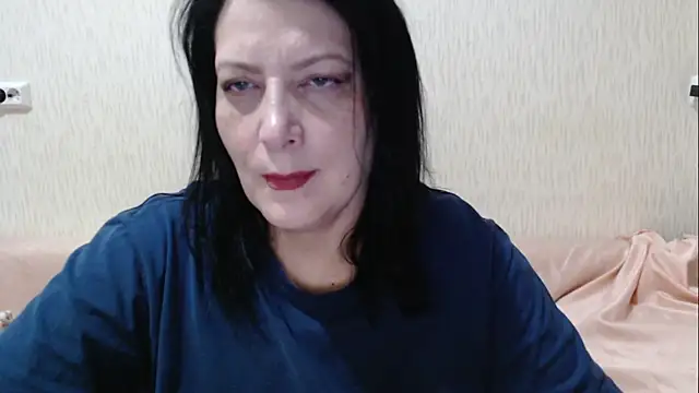 Mirabelle Sweet online show from April 6, 7:59 pm