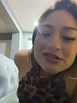 LuceroRm online show from June 18, 4:47 am