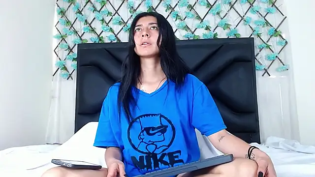 EmmaWilliamss online show from October 6, 3:07 pm