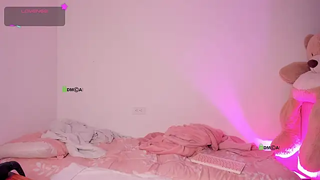 EmilyBarragan online show from October 3, 3:17 pm