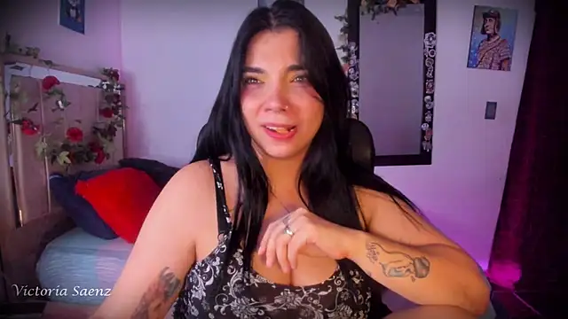 victoriaasaenz  online show from July 2, 12:54 am
