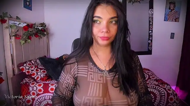 victoriaasaenz  online show from June 5, 12:58 am